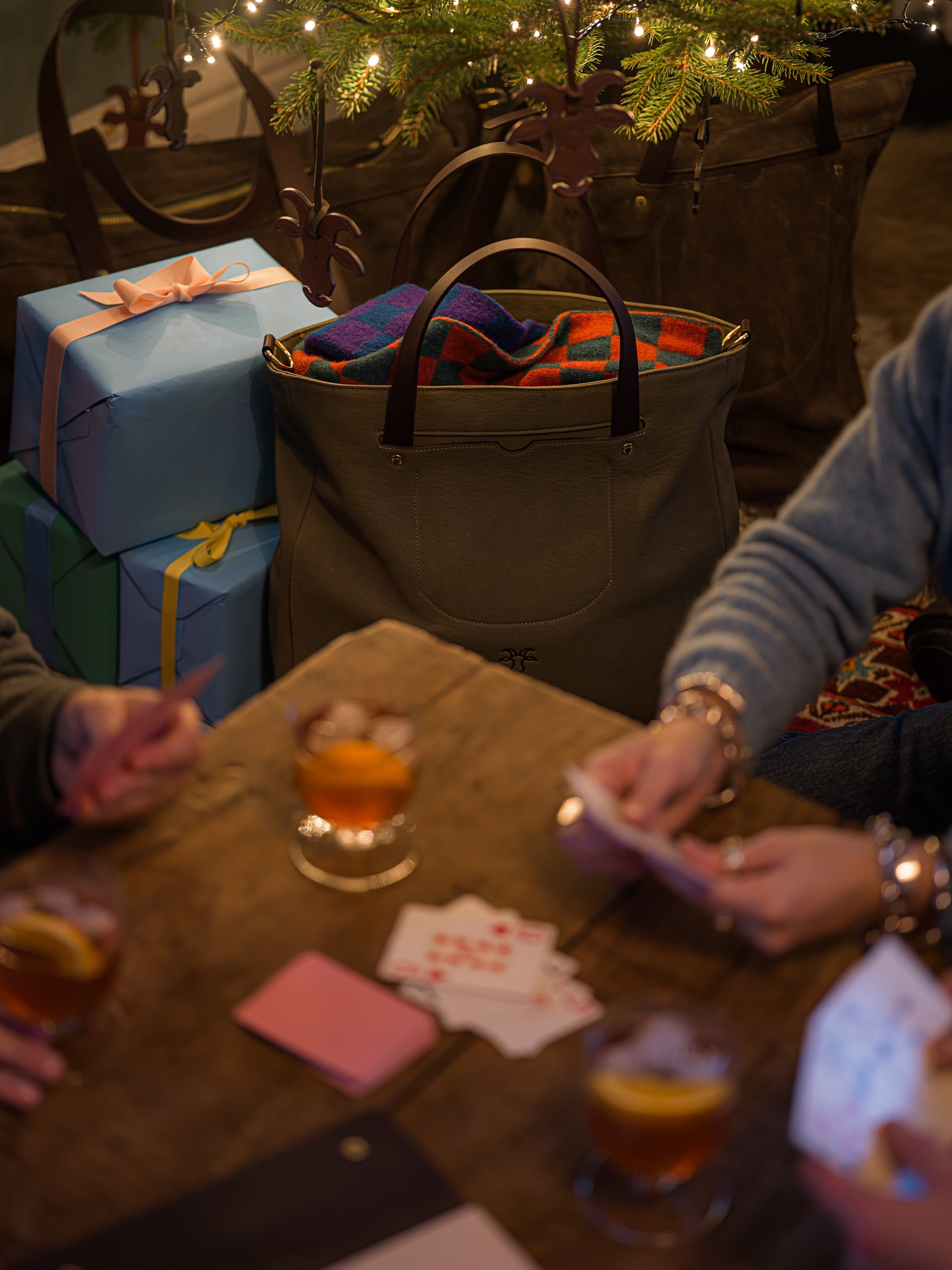 leather gifts for women - billy tannery